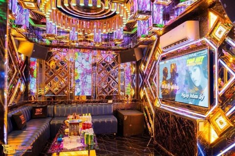 Karaoke Cadillac - 1388 Lê Đức Thọ