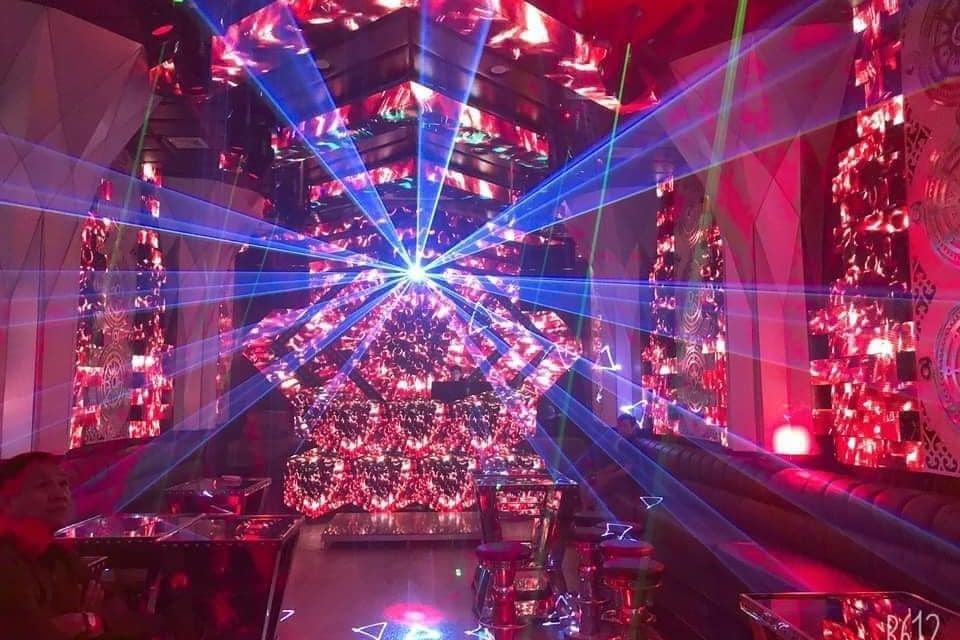 Karaoke Crown - 23 - 25 Vân Đồn