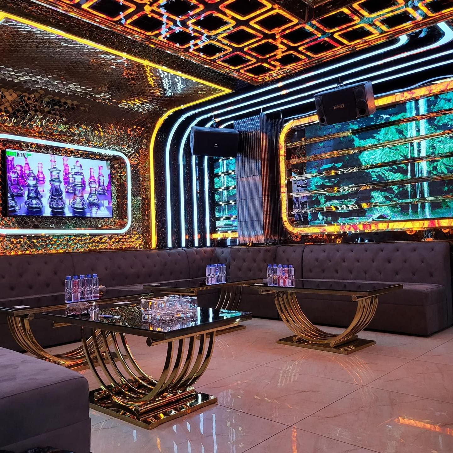 Karaoke Q7 - 24 Đỗ Quang
