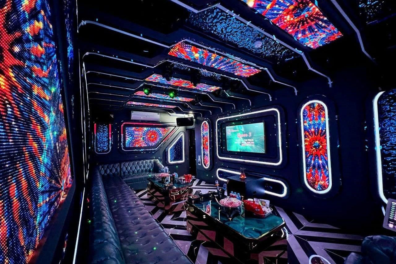 Karaoke Gold Club - 15 Nam Đồng