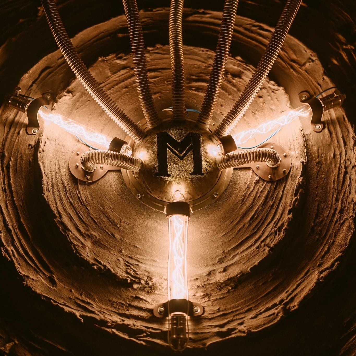 Hầm Rượu ROMA - 108 Nguyễn Văn Khối