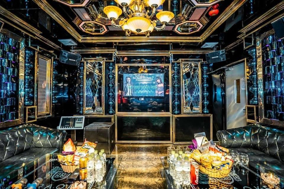 Karaoke A99 - 141 Vân Côn