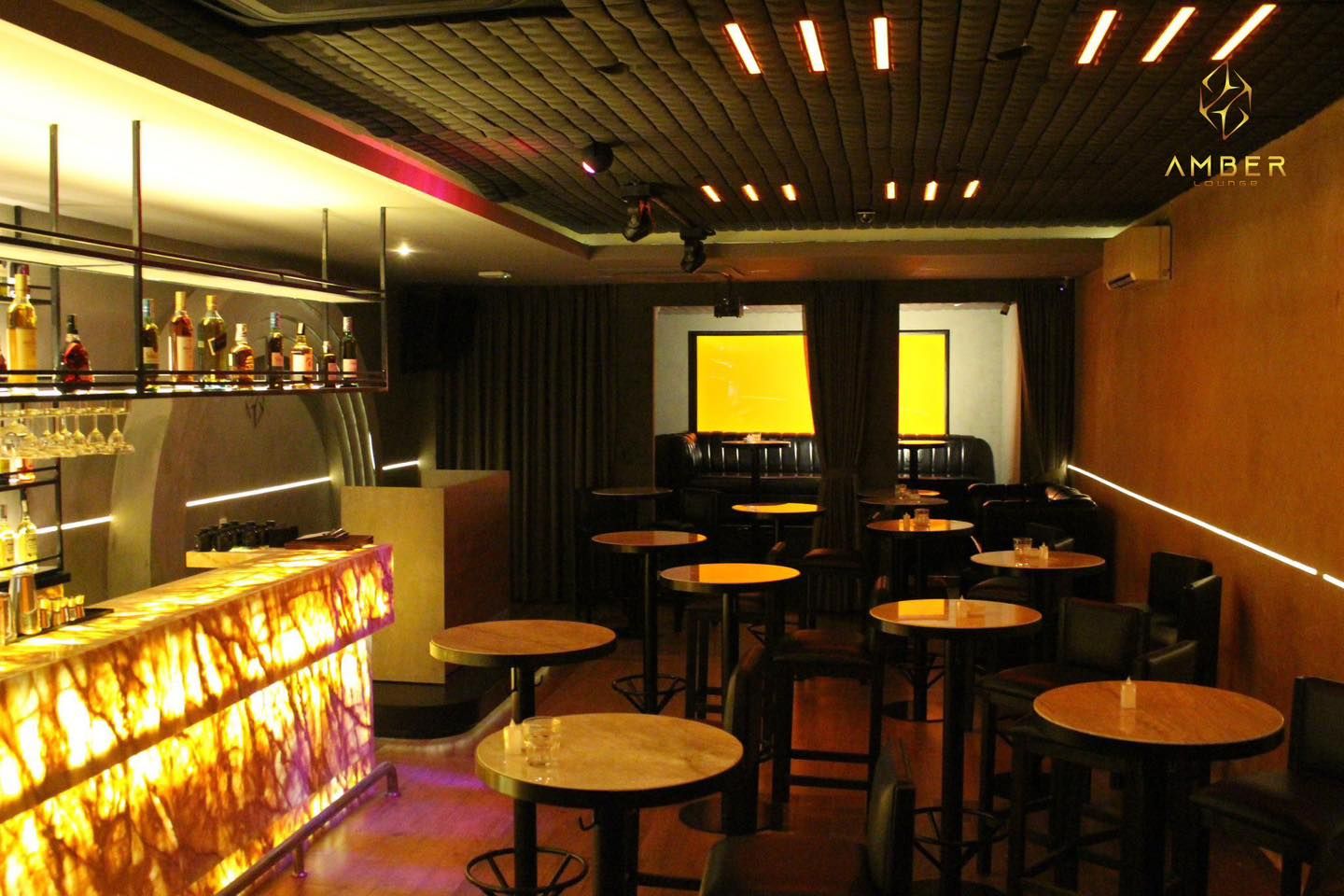 AMBER Lounge - 64 Tôn Thất Thiệp