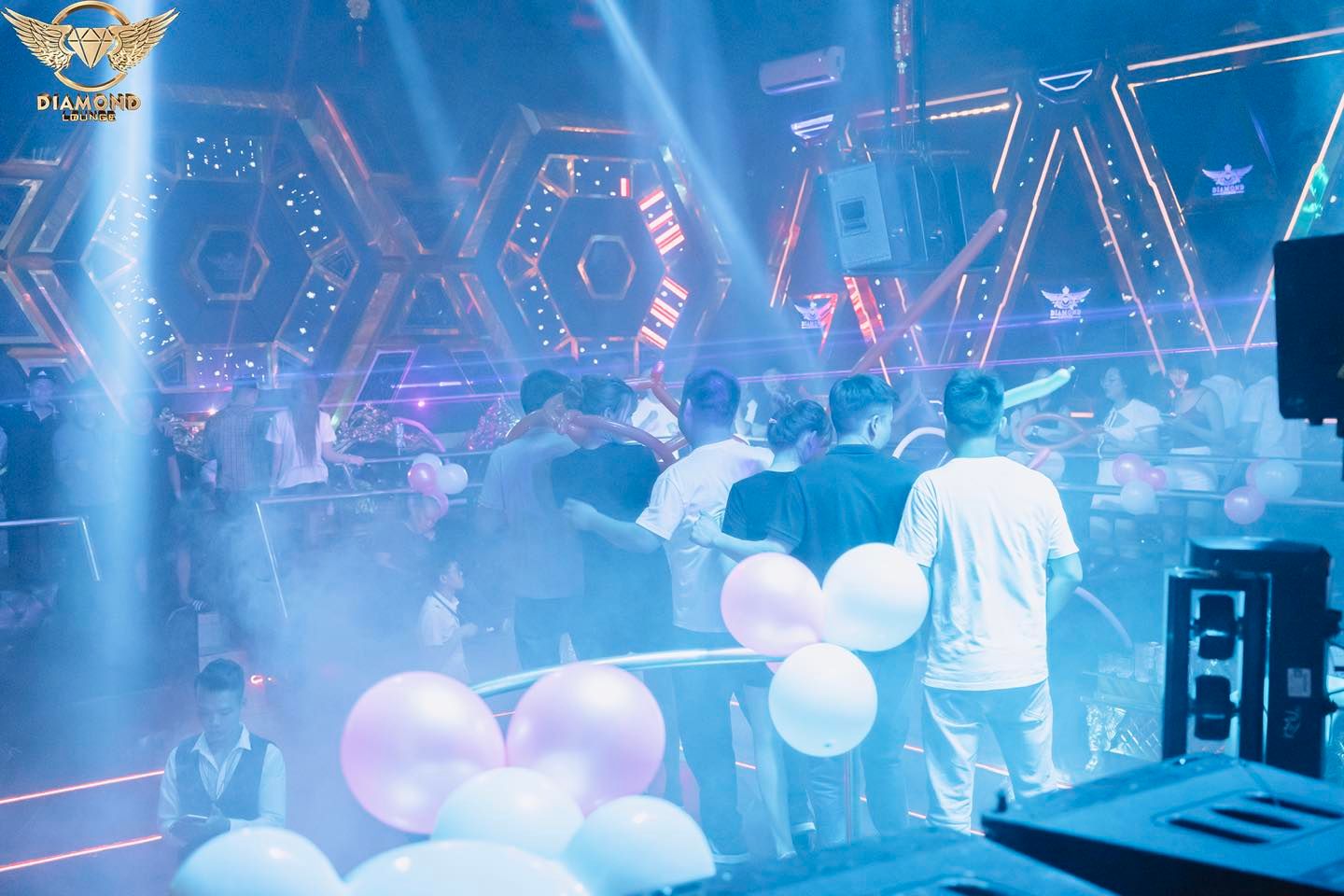 Diamond Lounge - KĐT Thái Hà