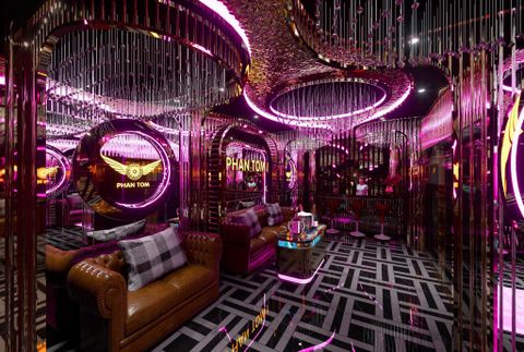 Karaoke Phan Tom KTV - KCN Cầu Giát