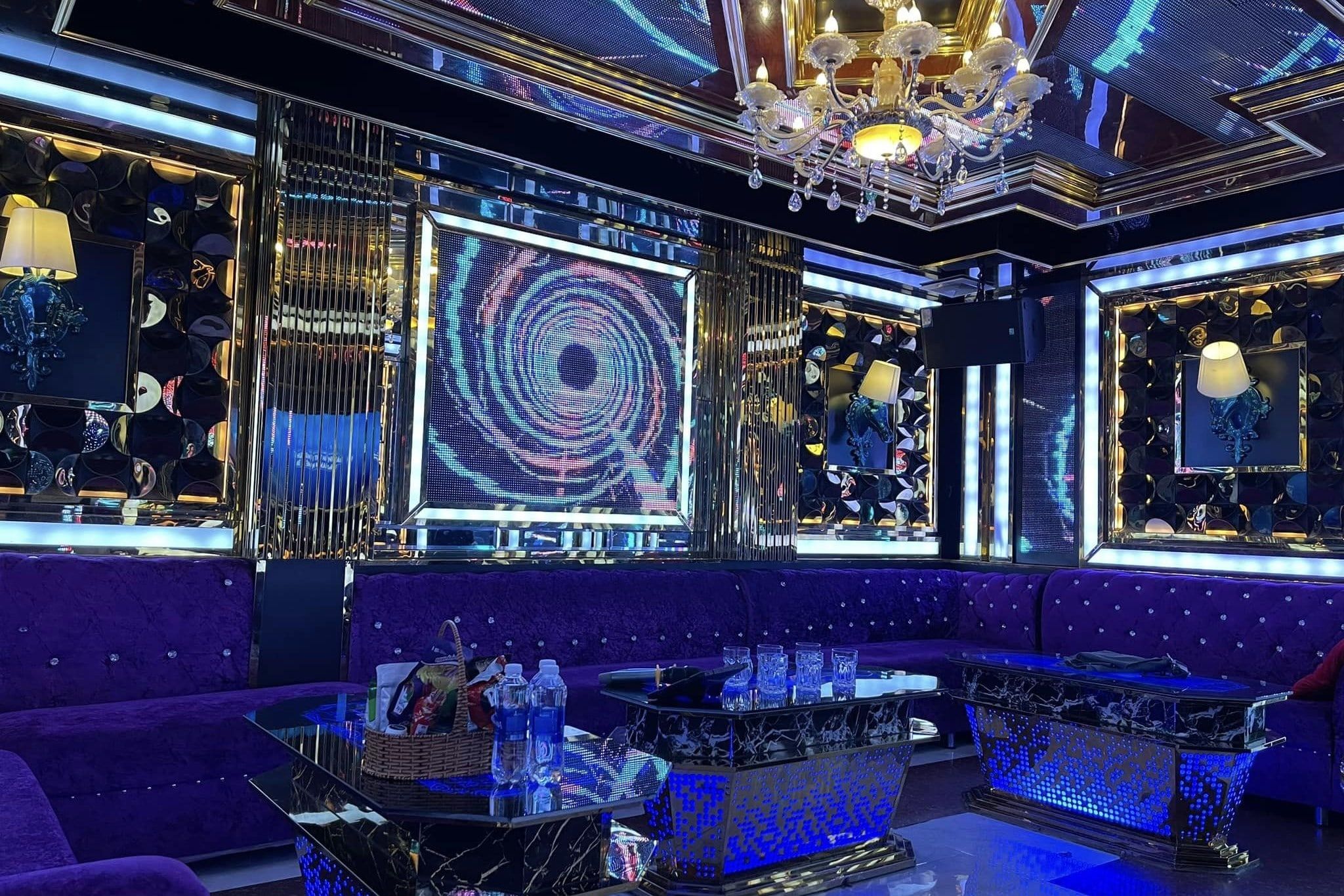 Karaoke Gold Star - 142 Lê Văn Thọ