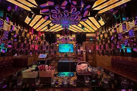 Karaoke Chivas - 17 Văn Tiến Dũng