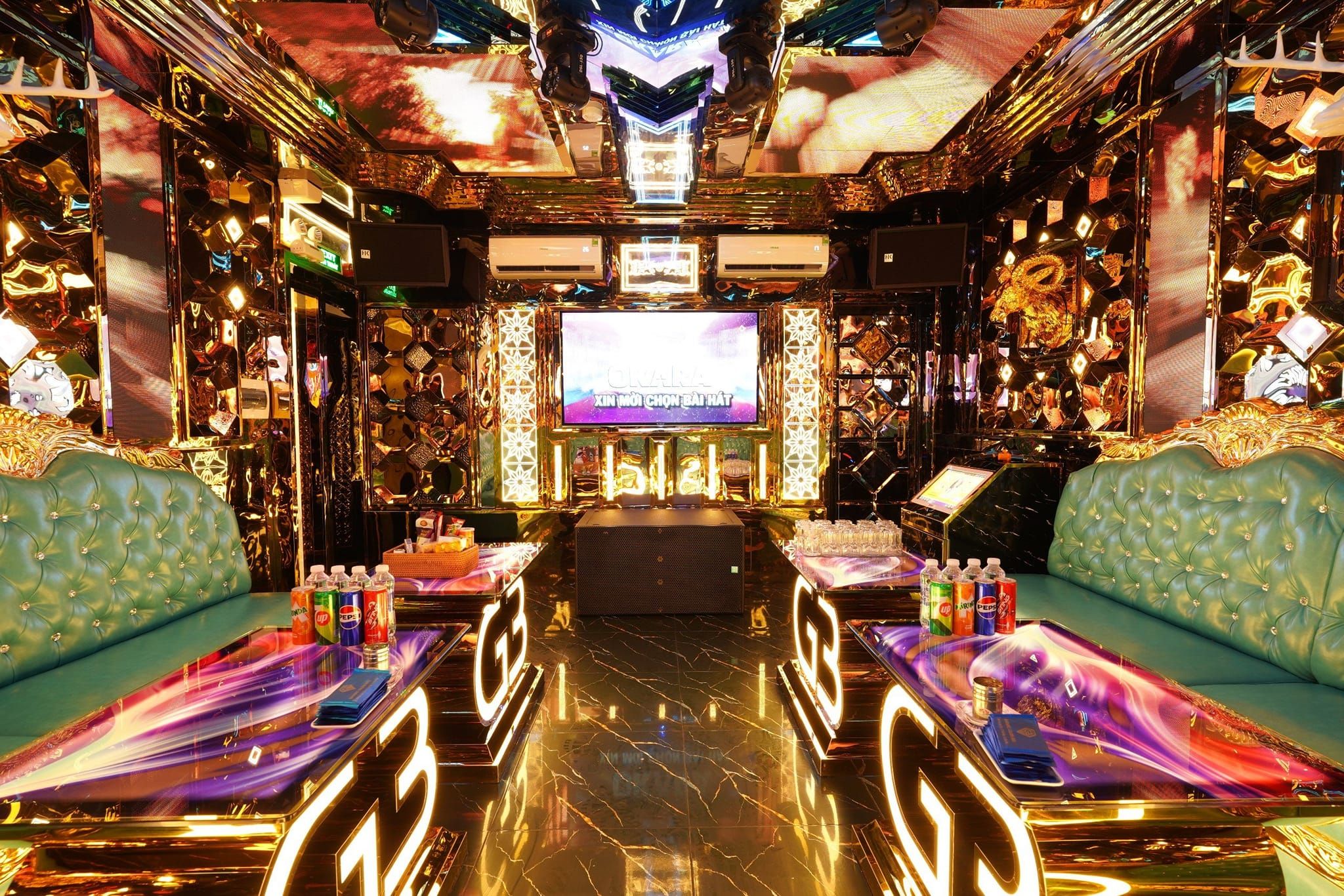 Karaoke Golden Bell - 260 - 262 Gò Dầu
