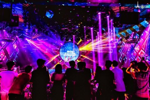 Paris Night Club - K1 Phạm Hùng