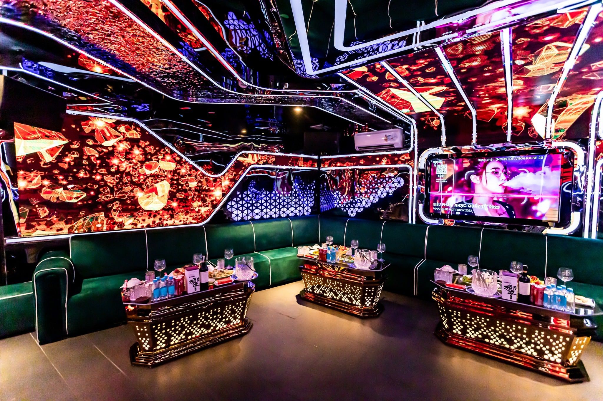 Karaoke Liberty By Night - 408 La Thành