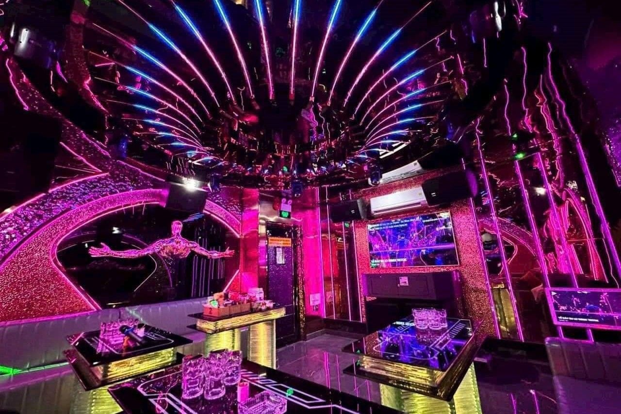 Karaoke Amazon - 119 - 121 Tân Sơn Nhì