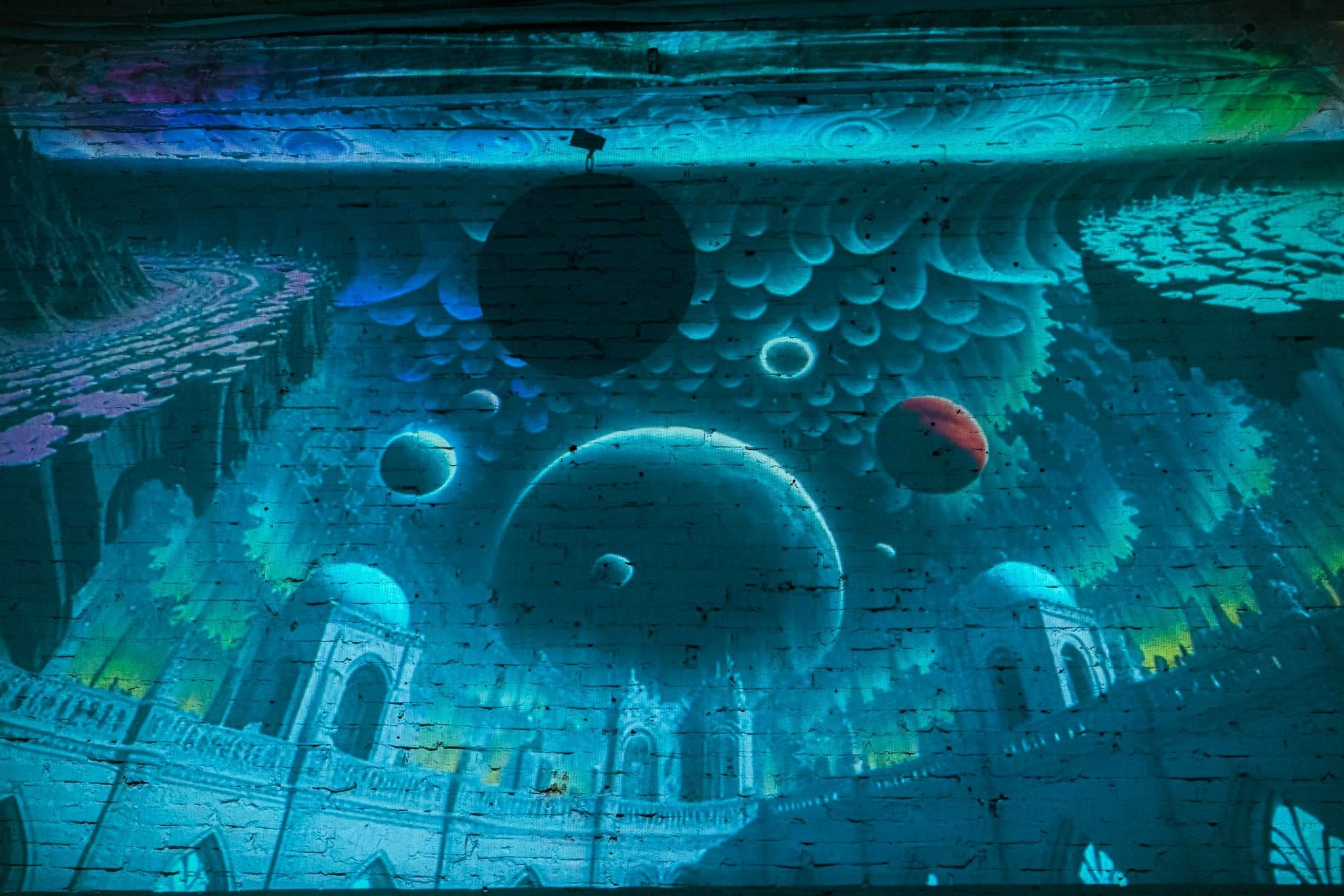 Cinderland - 16 Quốc Hương