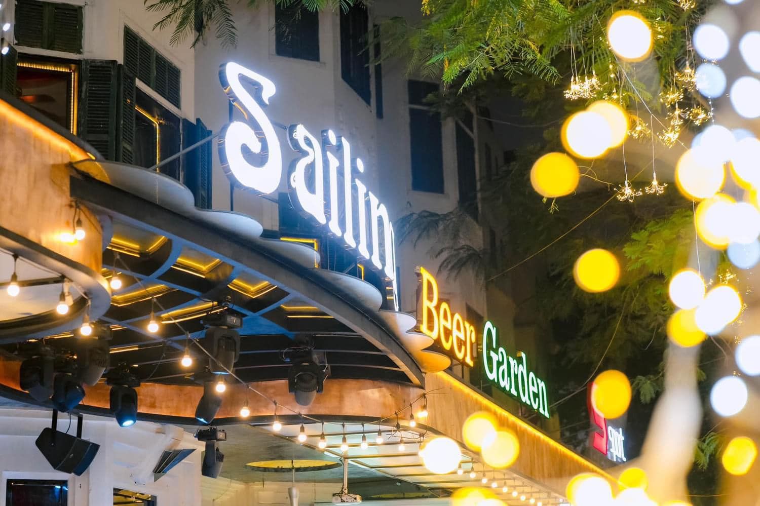 Sailing Beer Restaurant - 27 Lý Thường Kiệt