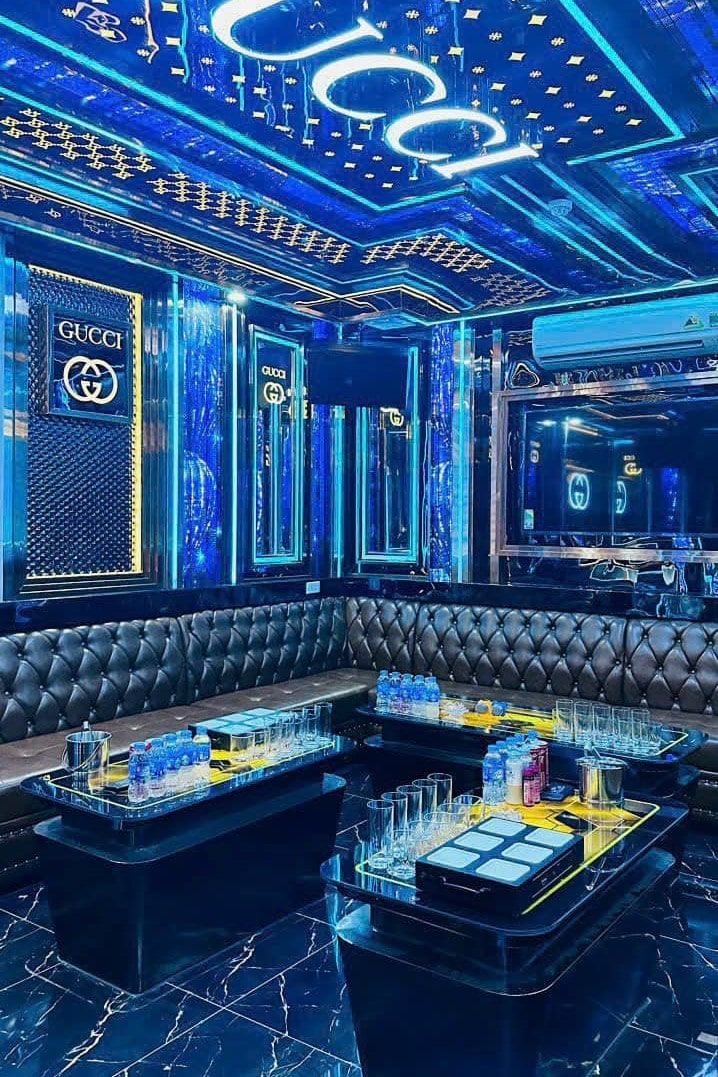 Karaoke Hương Giang Club - 79 Thái Thịnh