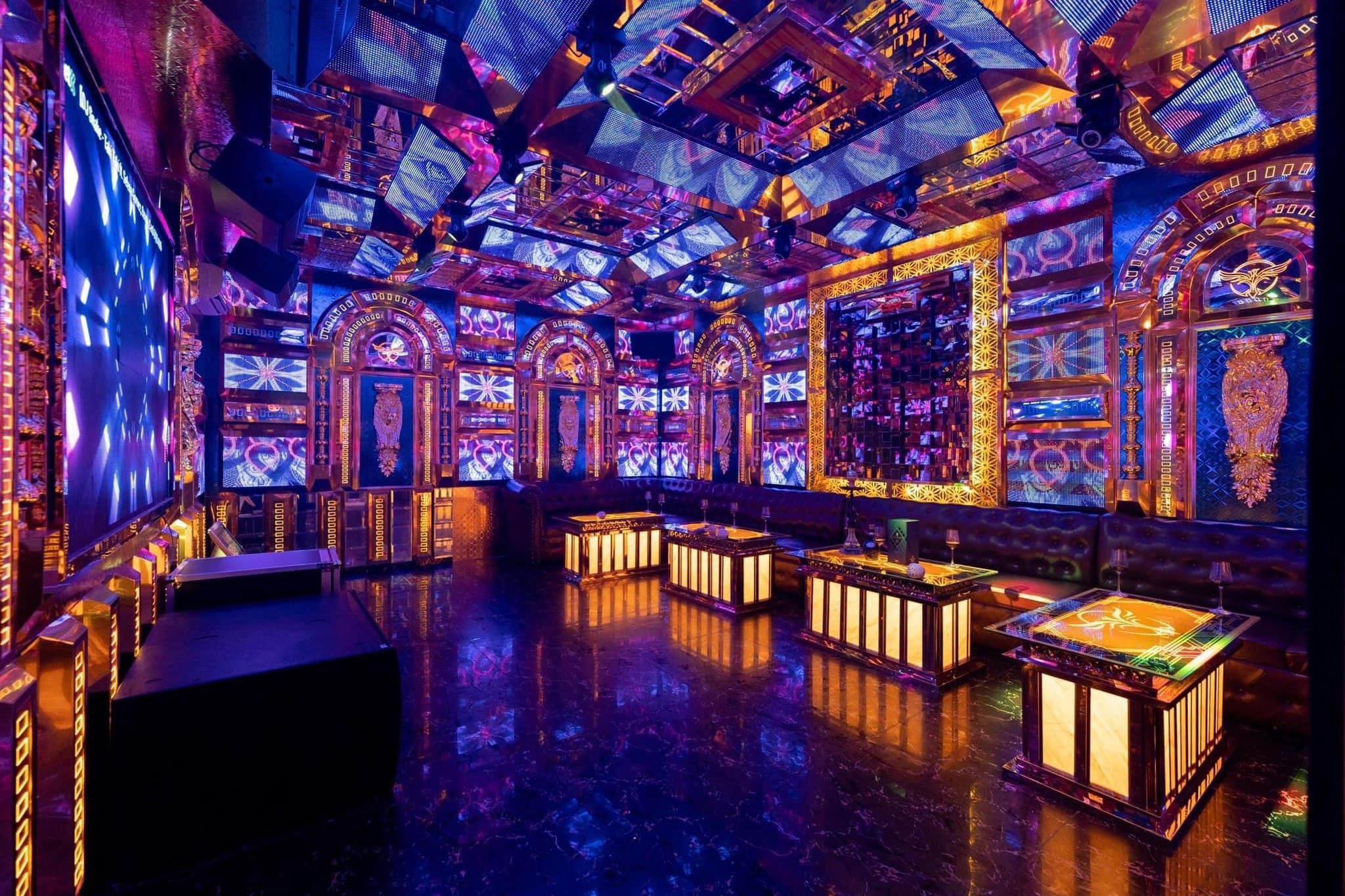 Karaoke C.E.O - 7 Nguyễn Tất Thành