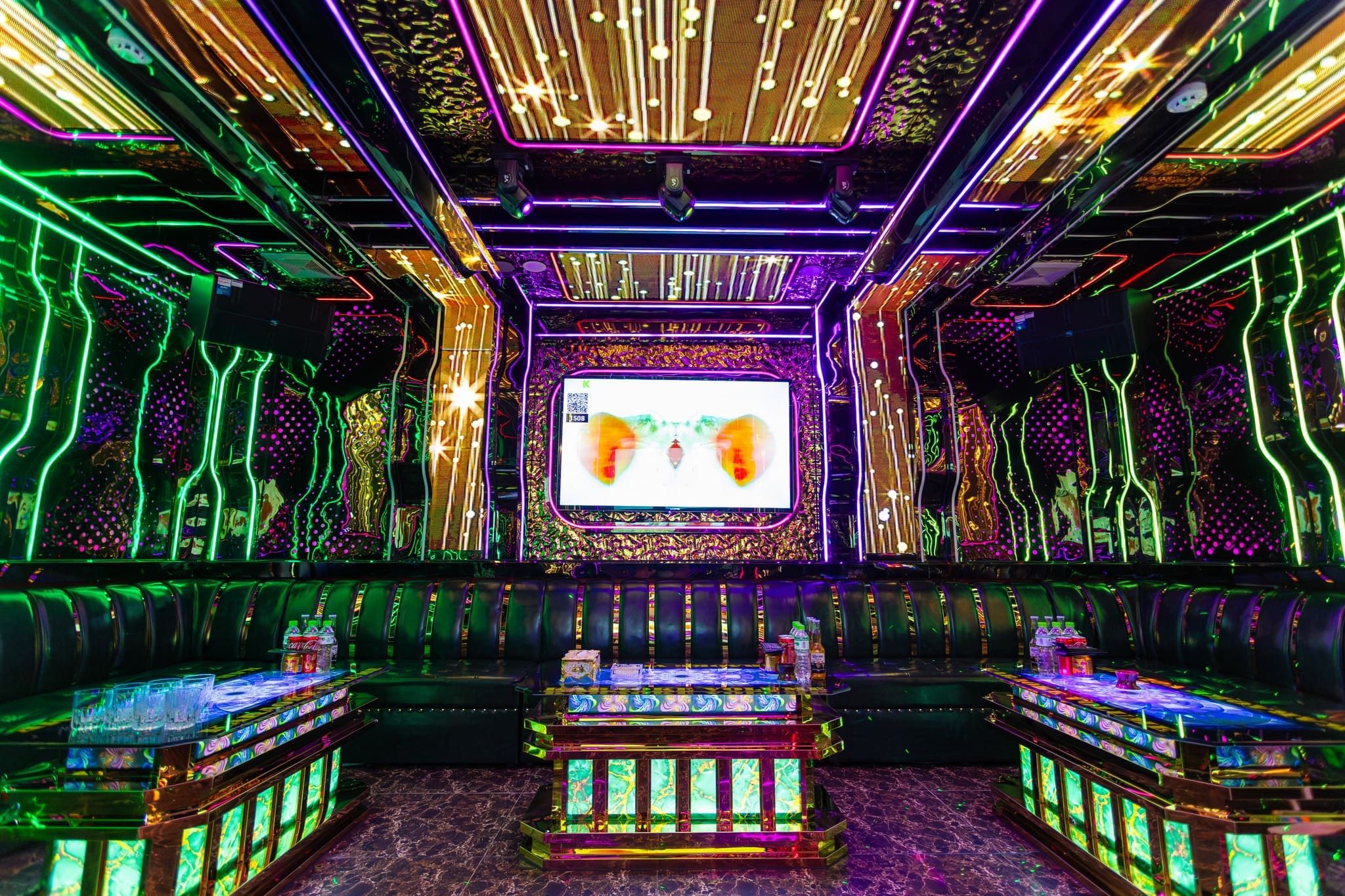 Karaoke Mercury - 199 Điện Biên Phủ