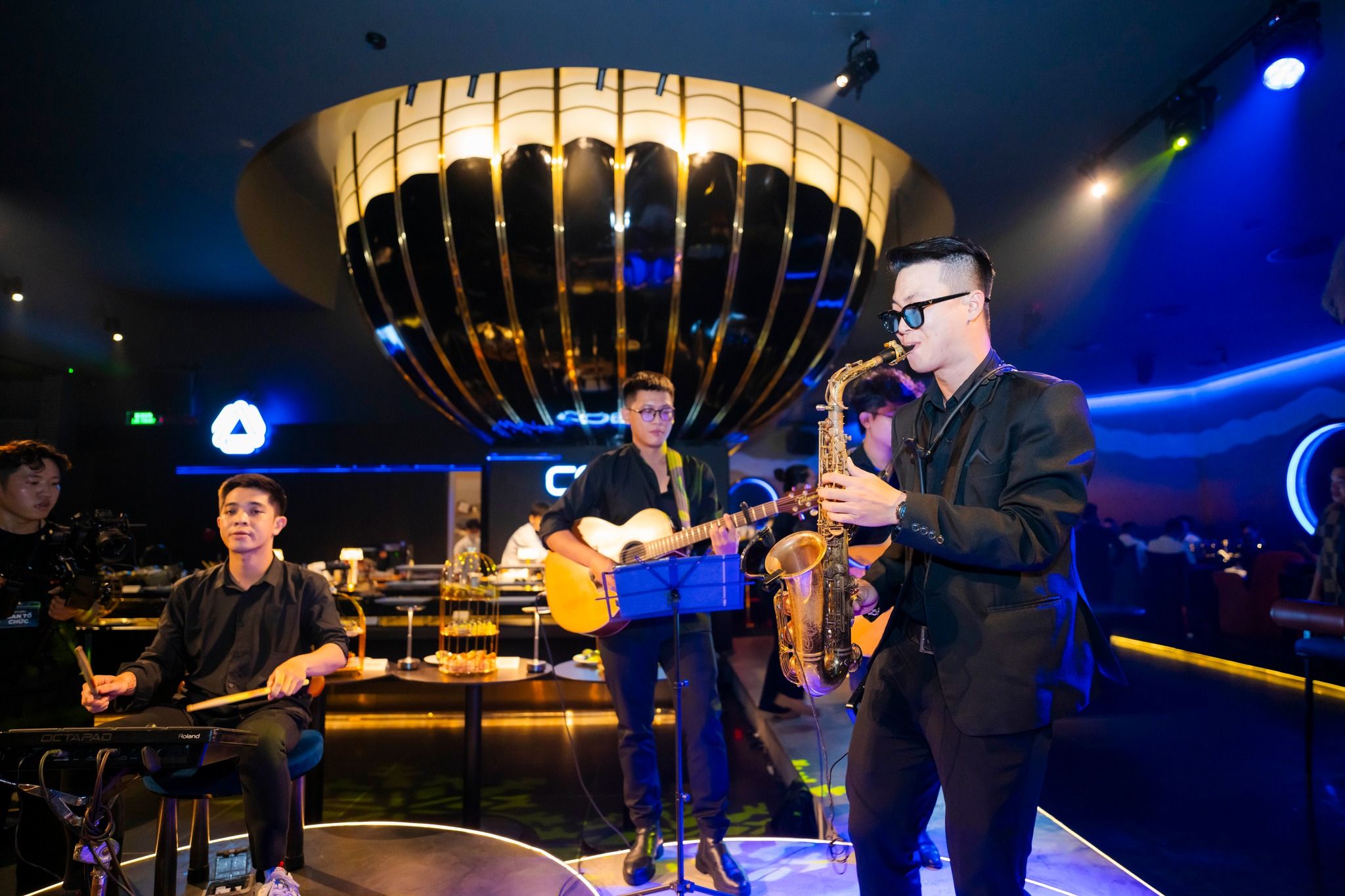 Coby Dining & Lounge - 10 Trương Định
