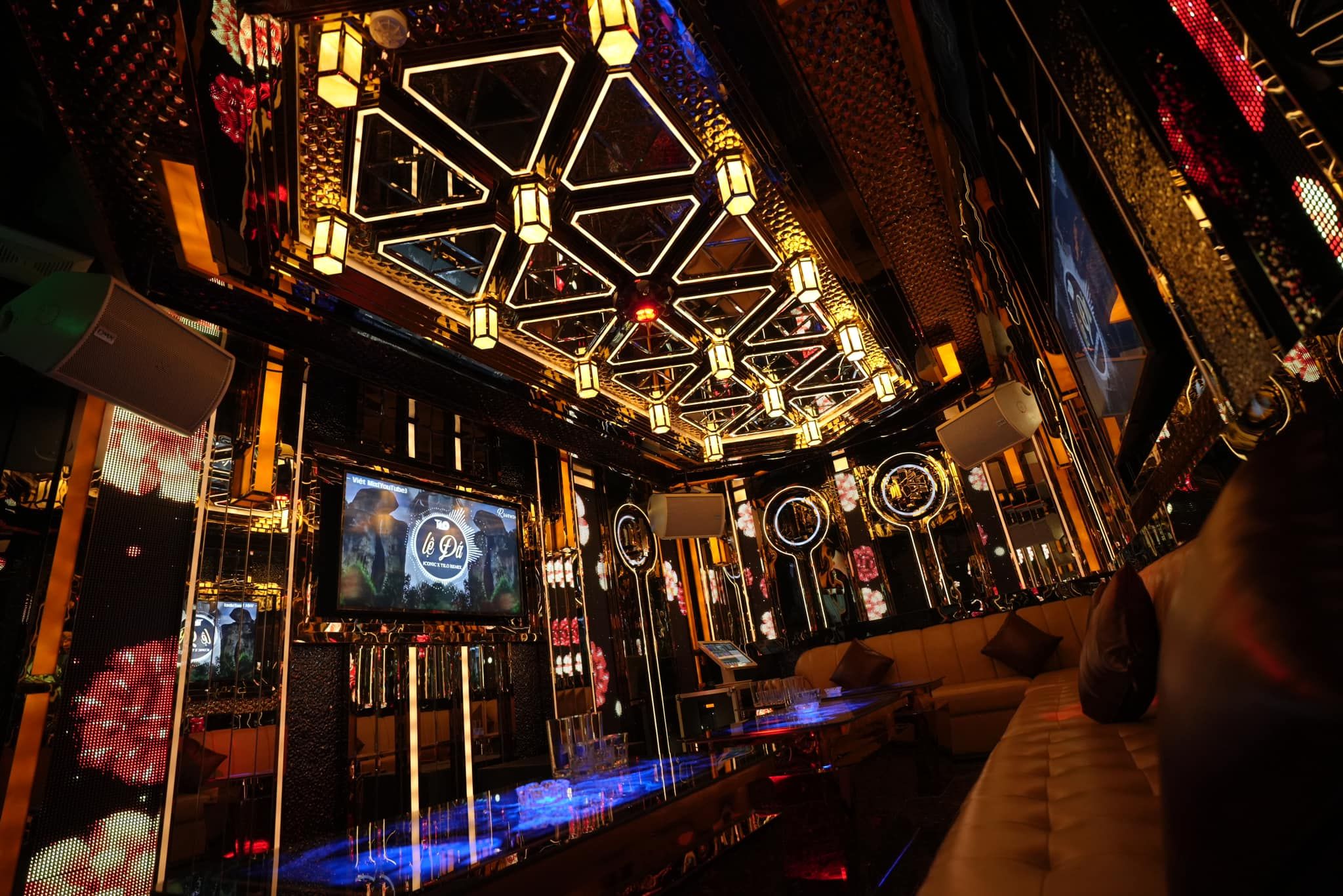 Karaoke Las Vegas - 1 Nguyễn Khánh Toàn