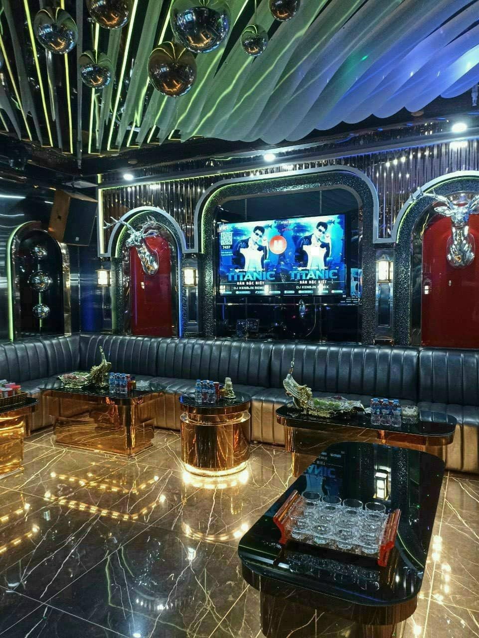 Karaoke 5 Sao - 96 Thái Thịnh