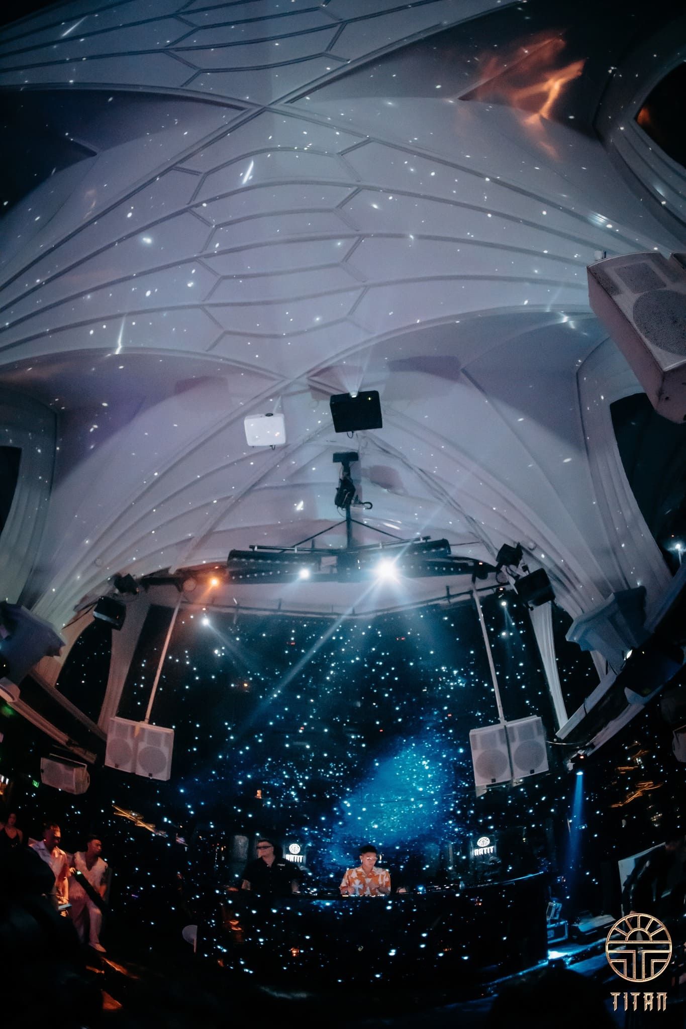 The Underground Night Club - 70 Xuân Diệu
