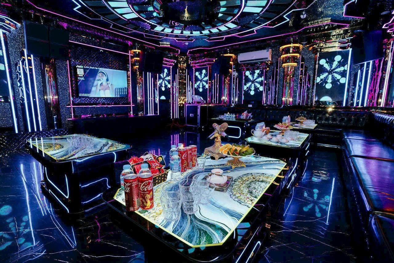 Karaoke Sol - 172 Nguyễn Khánh Toàn