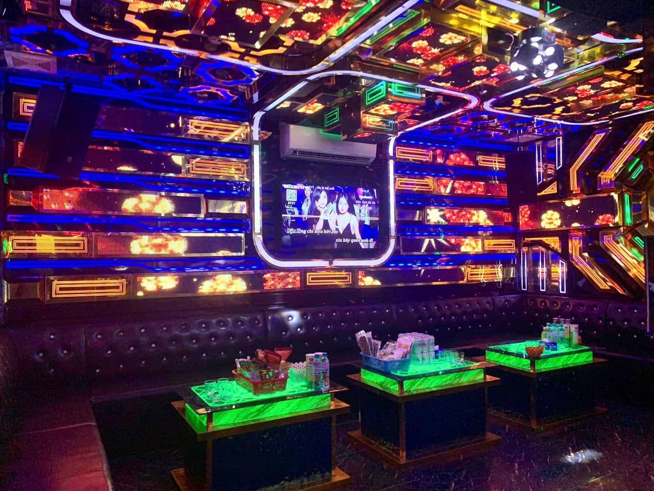 Karaoke Star World - 107 Đào Tấn