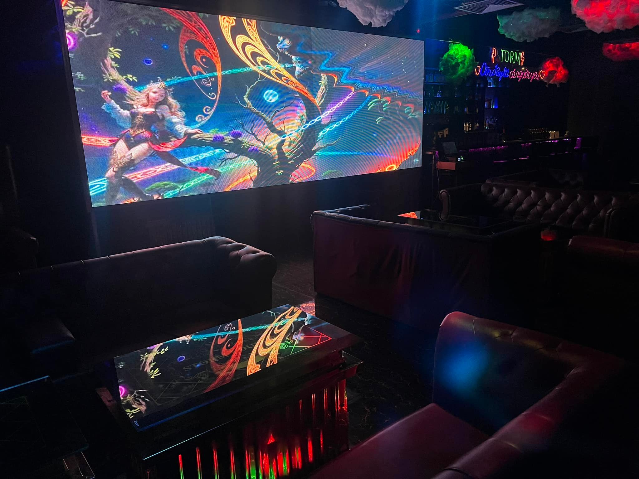 STORM Lounge - 275 Nguyễn Trãi