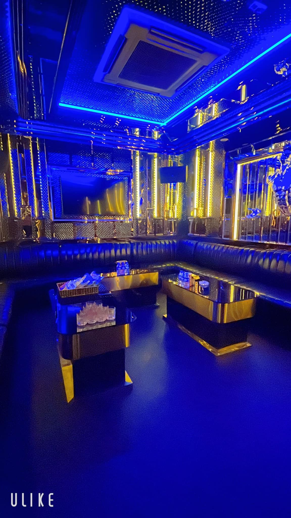Karaoke Vương Miện - 118 Hồ Tùng Mậu