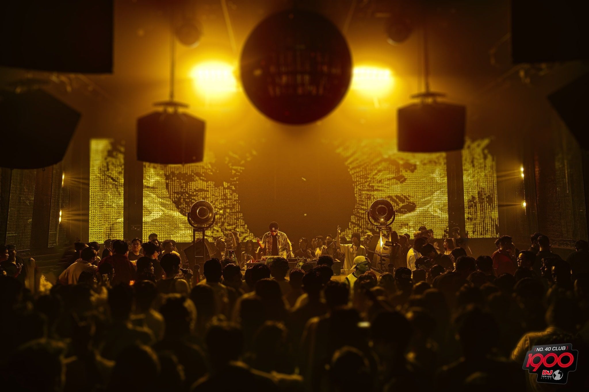 1900 - 8B Tạ Hiện