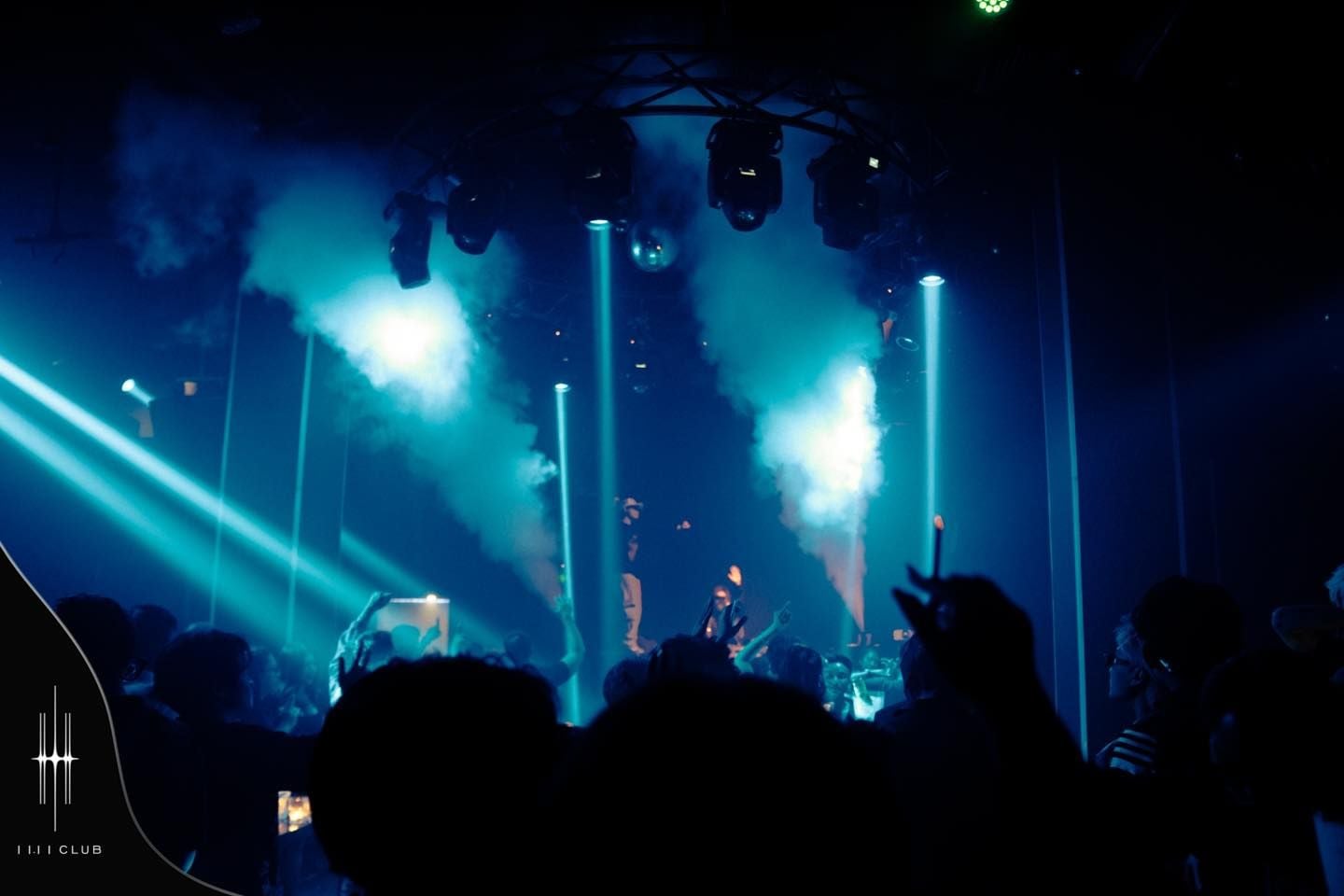 11:11 Club - 134 Nguyễn Thái Học