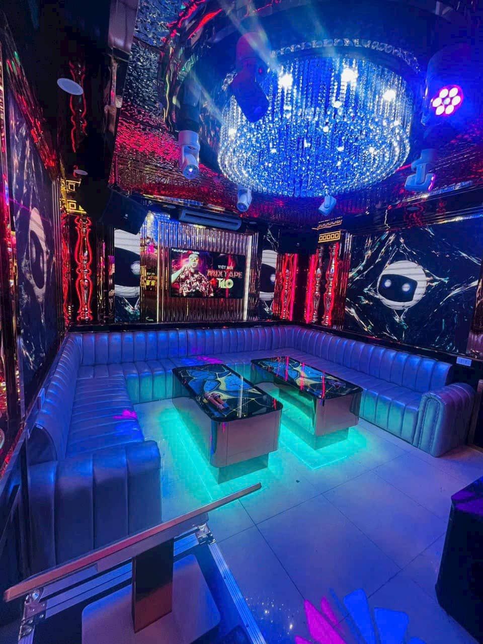 Karaoke Star World - 107 Đào Tấn