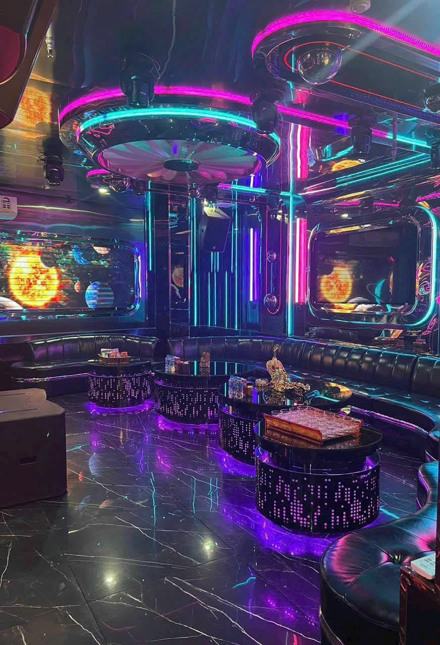 Karaoke Star World - 107 Đào Tấn