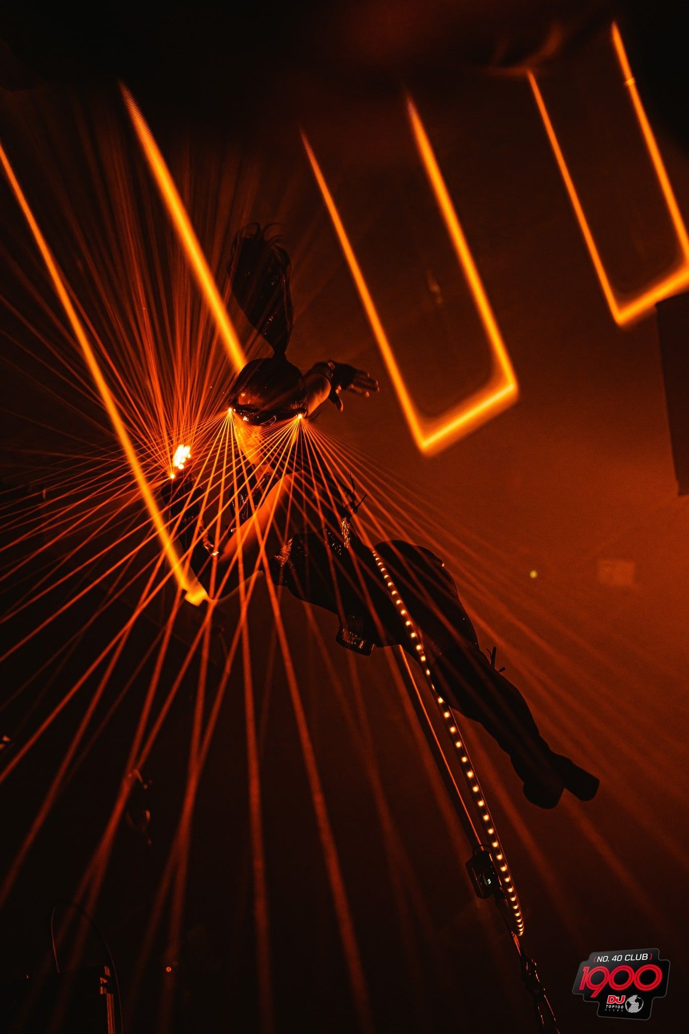 1900 - 8B Tạ Hiện