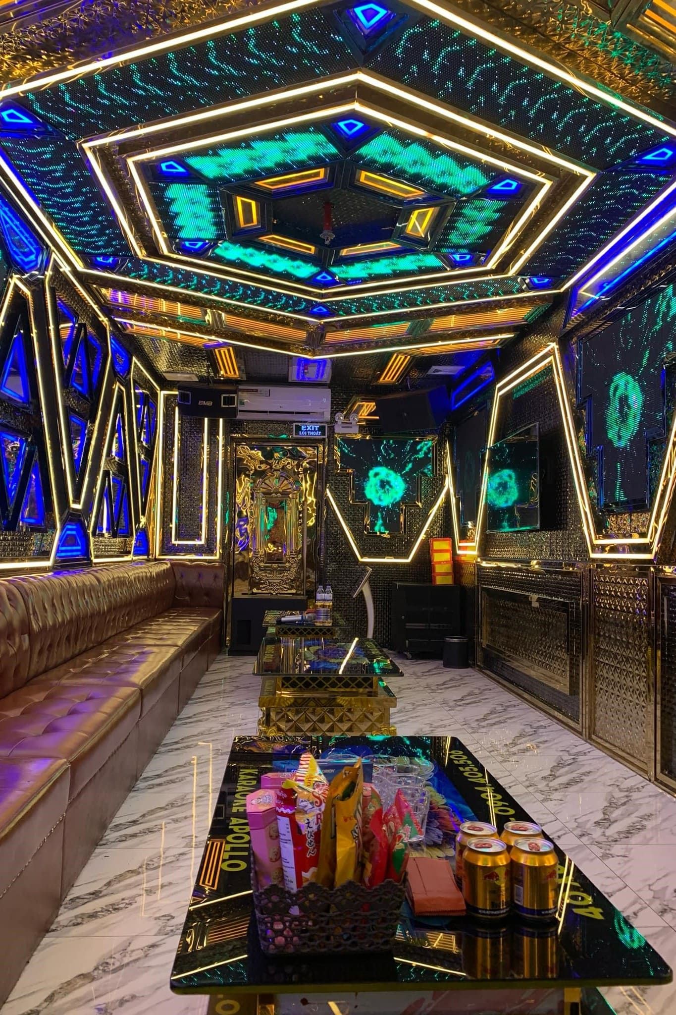 Karaoke Apollo - 40 Xuân La