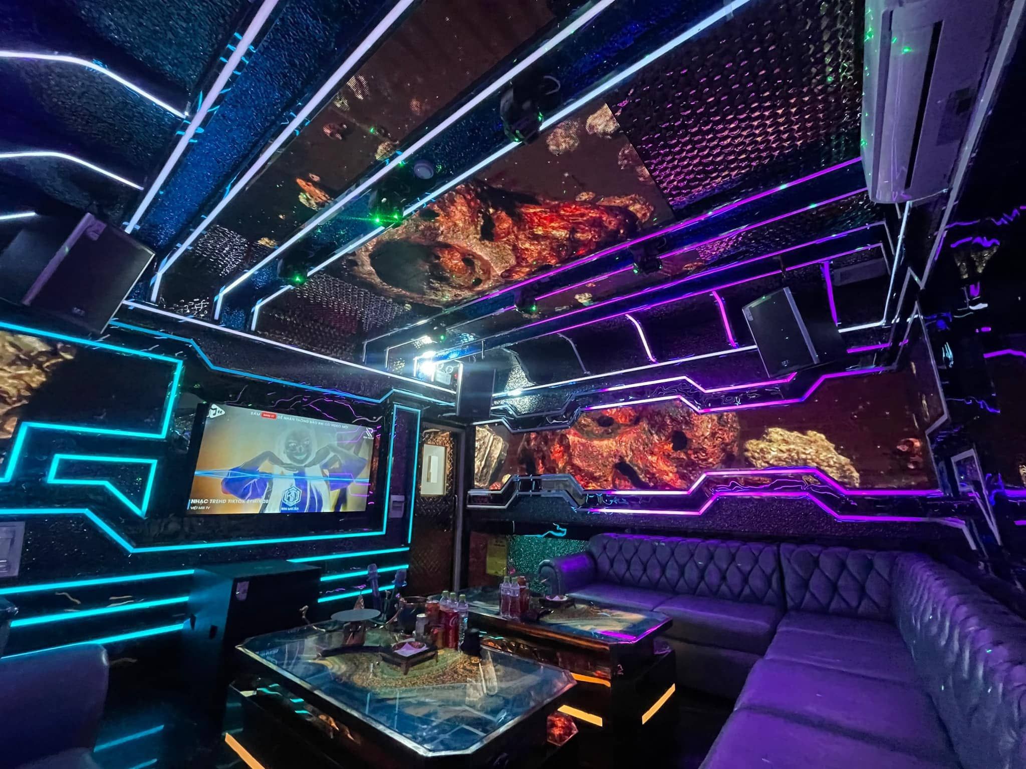 Karaoke Sol - 172 Nguyễn Khánh Toàn