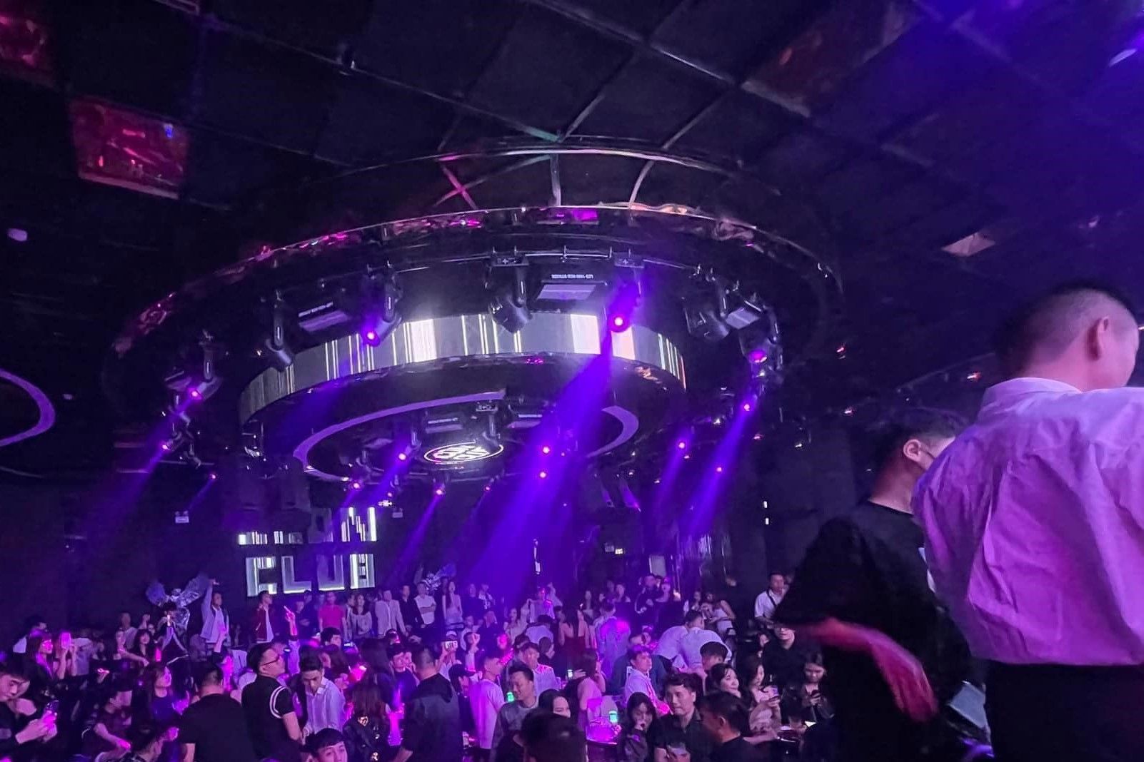 New Icon Club Uông Bí - 125 Hòa Bình