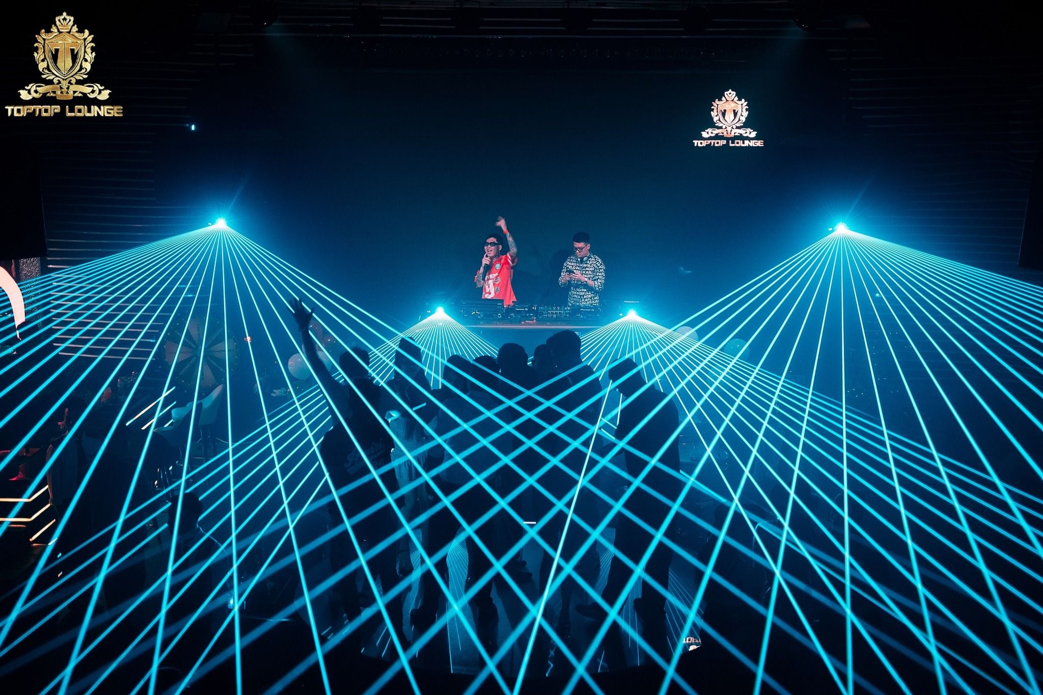 TopTop Lounge - 52 - 54 Lý Thần Tông