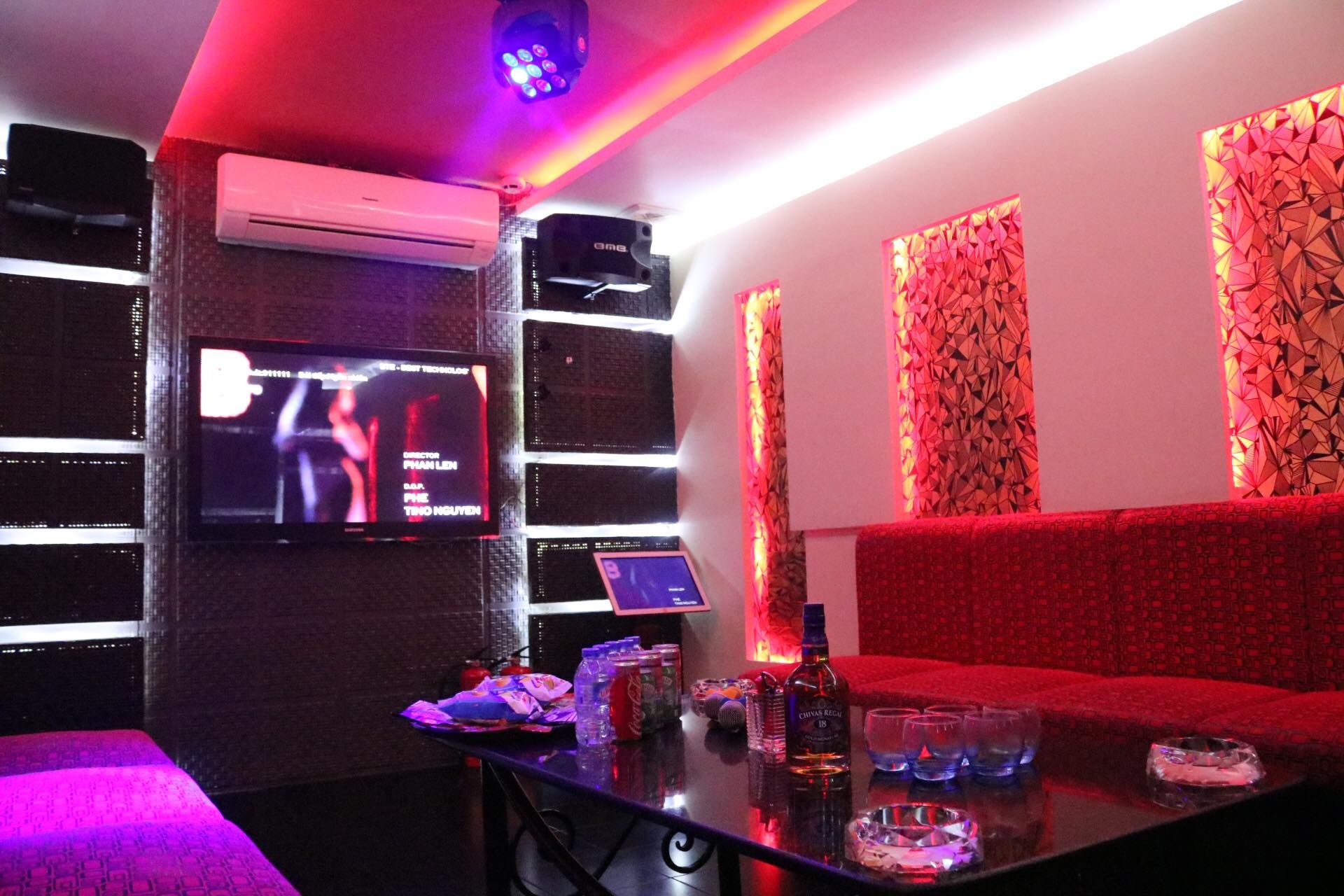 Karaoke Song Hà - 29A Phù Đổng Thiên Vương