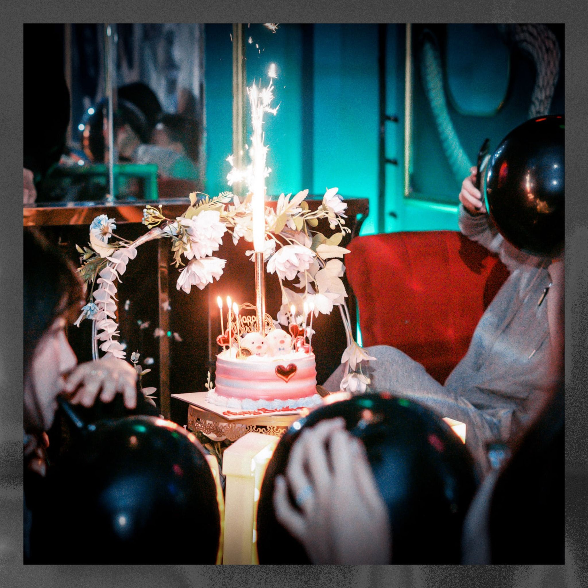 Gin Lounge - 23 Thành Trung