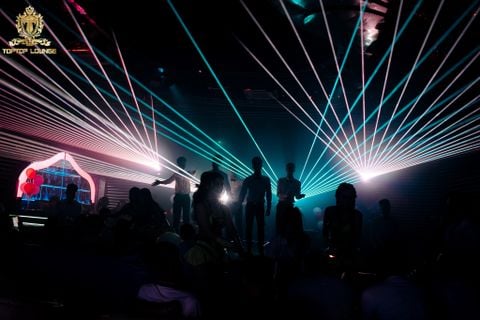 TopTop Lounge - 52 - 54 Lý Thần Tông