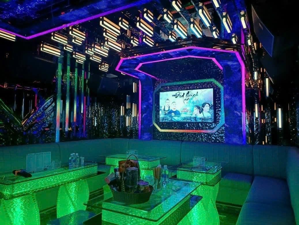 Karaoke Nữ Hoàng - 1671 Nguyễn Ảnh Thủ