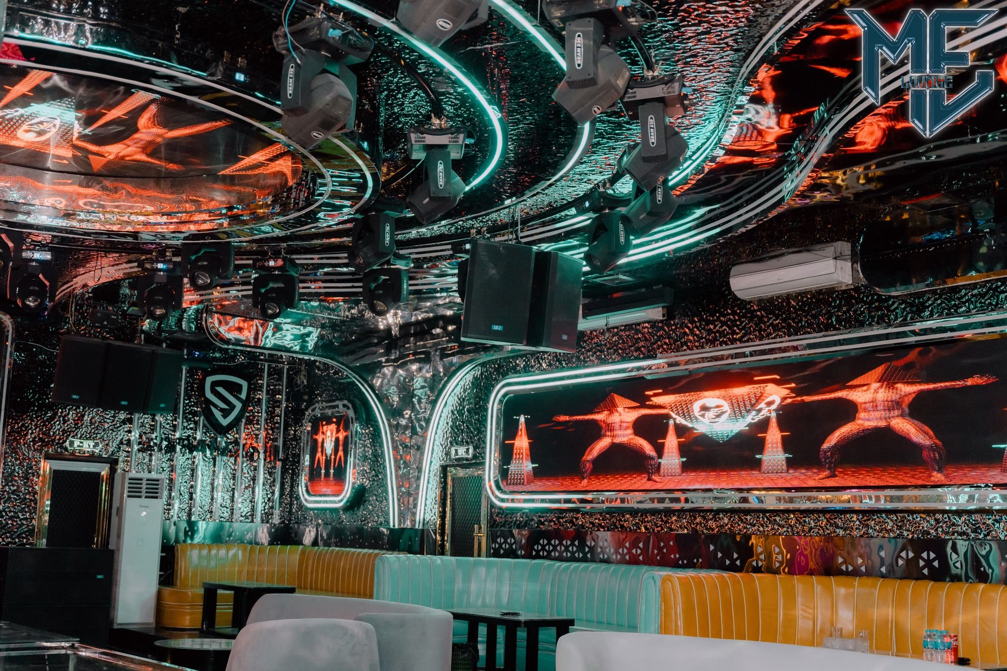 Me Lounge - Phố Phạm Đình Phan