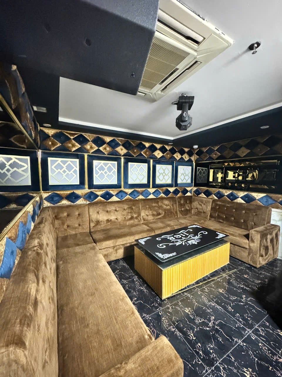 Karaoke 1168 KTV - 21 - 23 Hồ Tùng Mậu