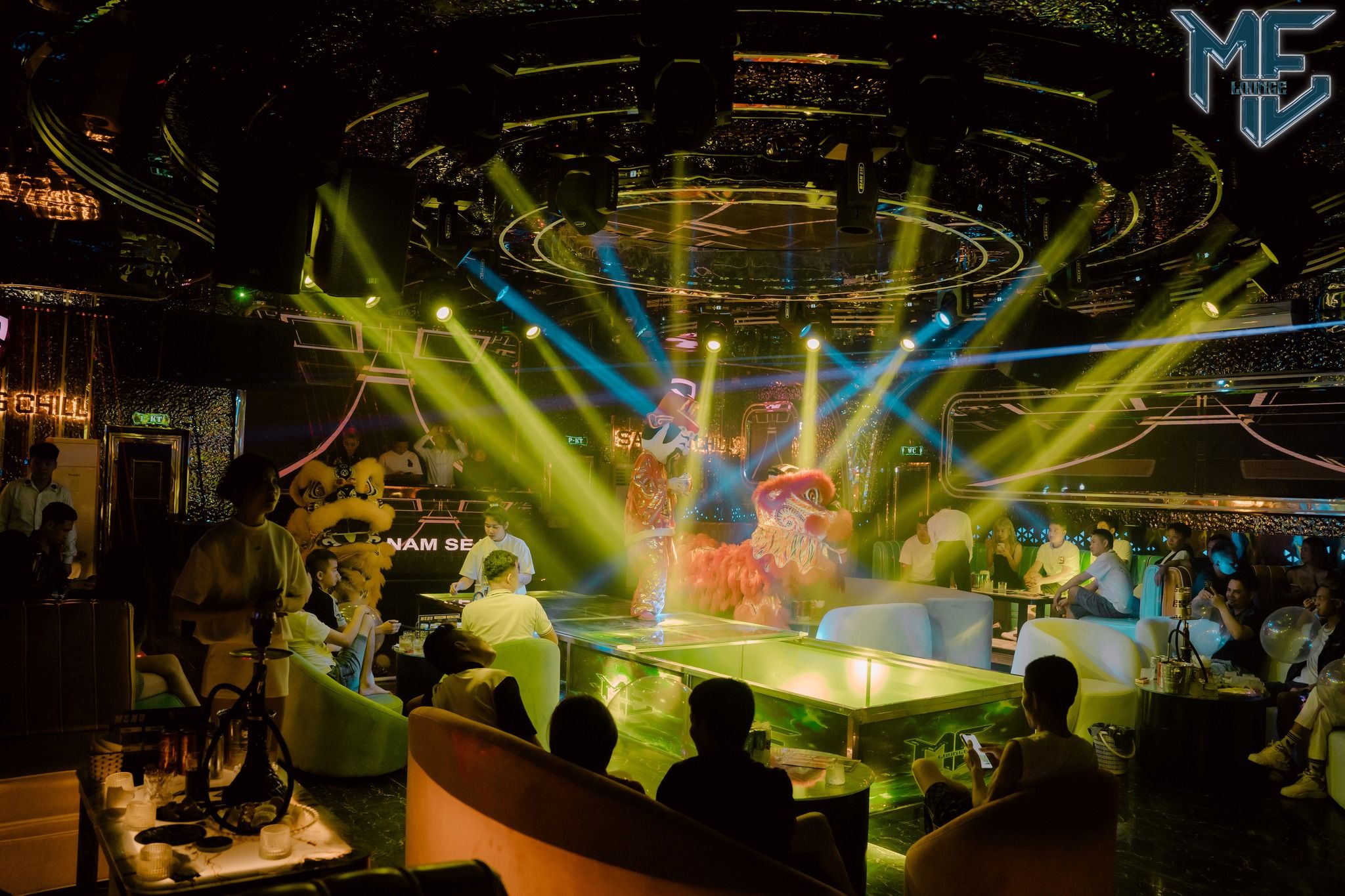 Me Lounge - Phố Phạm Đình Phan
