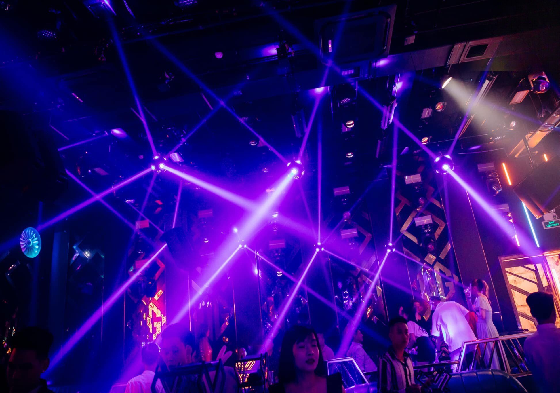 DG Lounge - Phố Cột 5