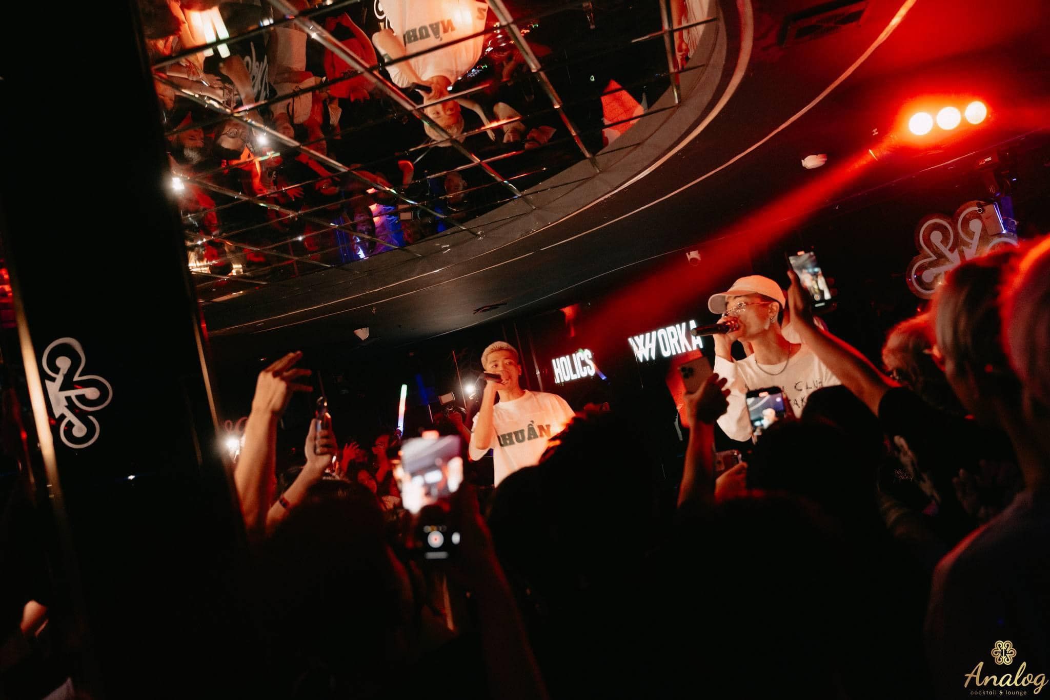 Analog The Cocktail Bar - 79/360 Xã Đàn