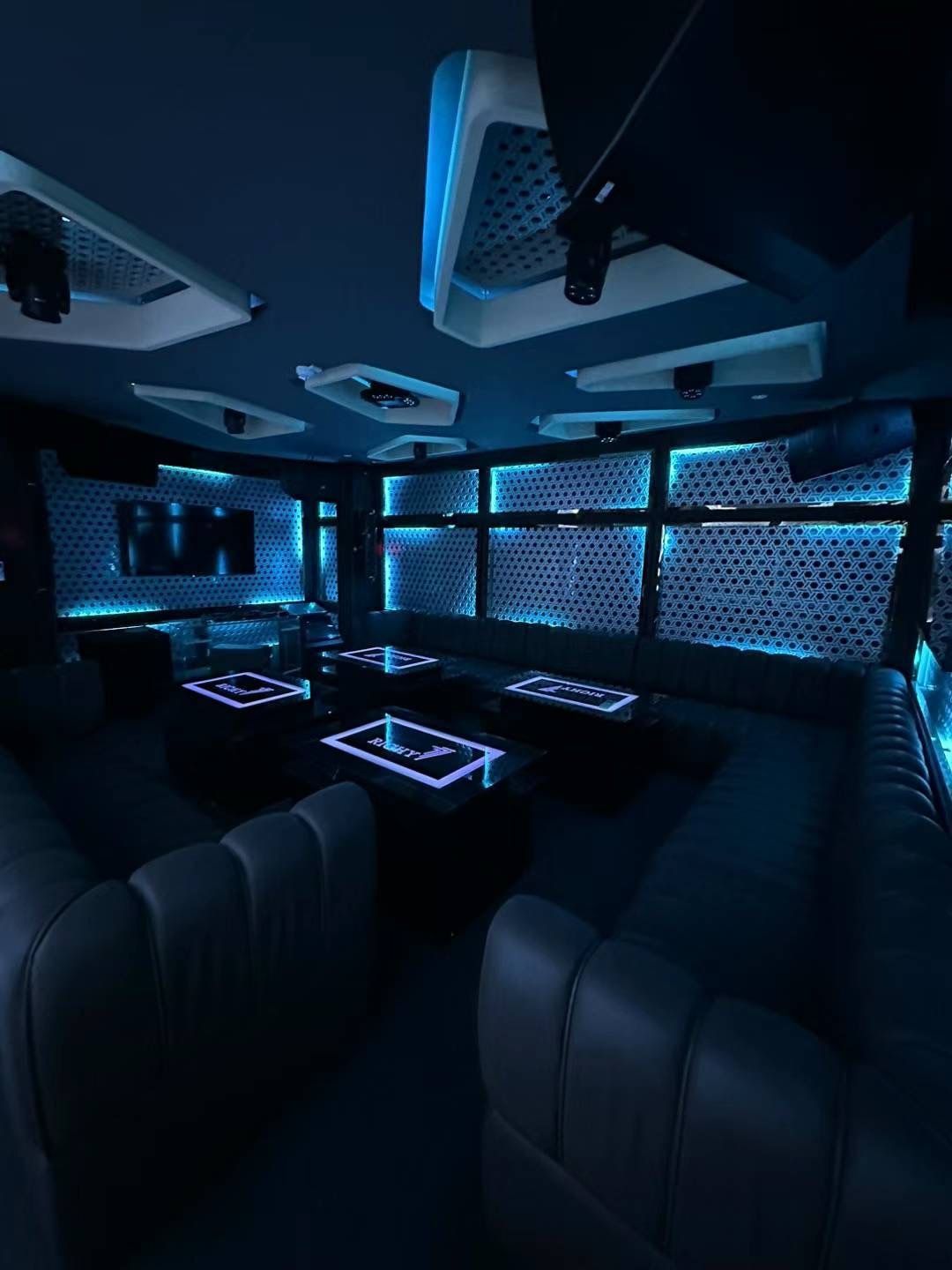 Karaoke Richy7 KTV - KĐT Him Lam