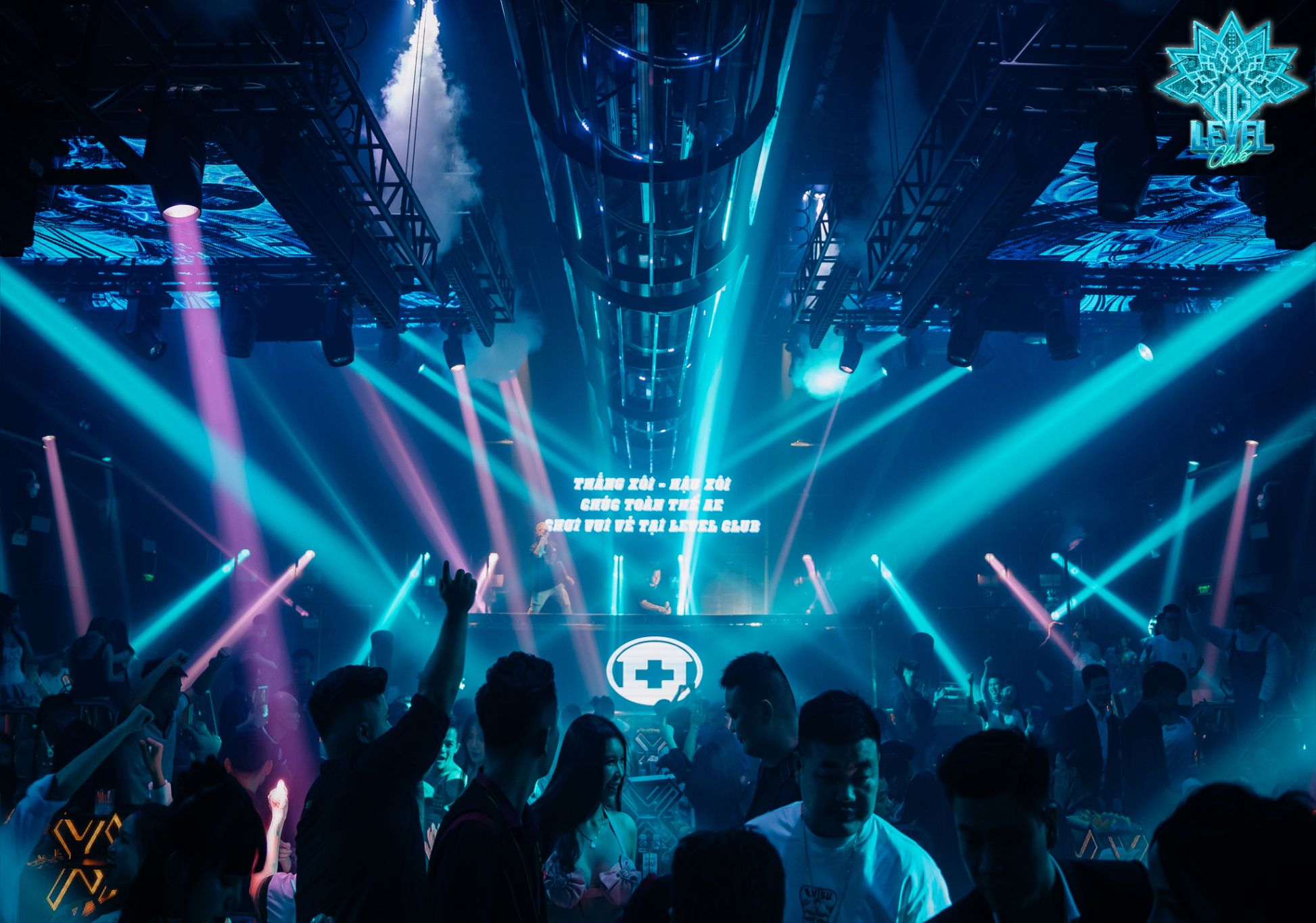 Level Club - 99 Nguyễn Trường Tộ