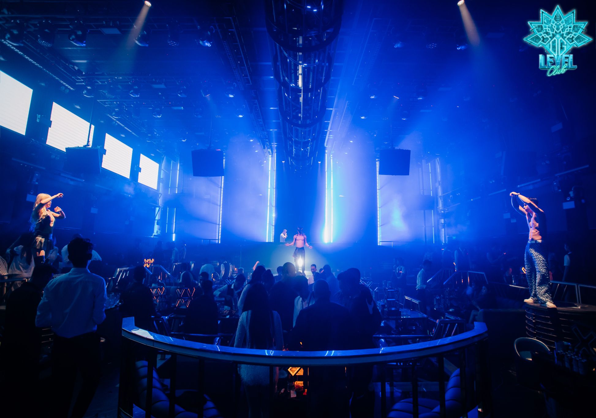 Level Club - 99 Nguyễn Trường Tộ