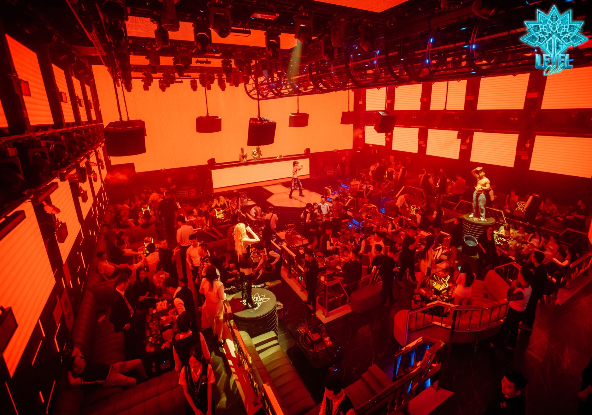 Level Club - 99 Nguyễn Trường Tộ